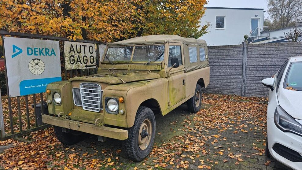 Land Rover Defender 92.000 km 10.990 € Gladbeck 45966