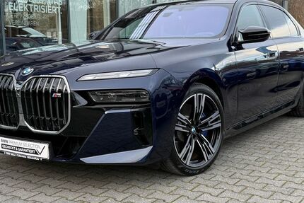 BMW i7 2.556 km 131.830 &euro; Mülheim 45472
