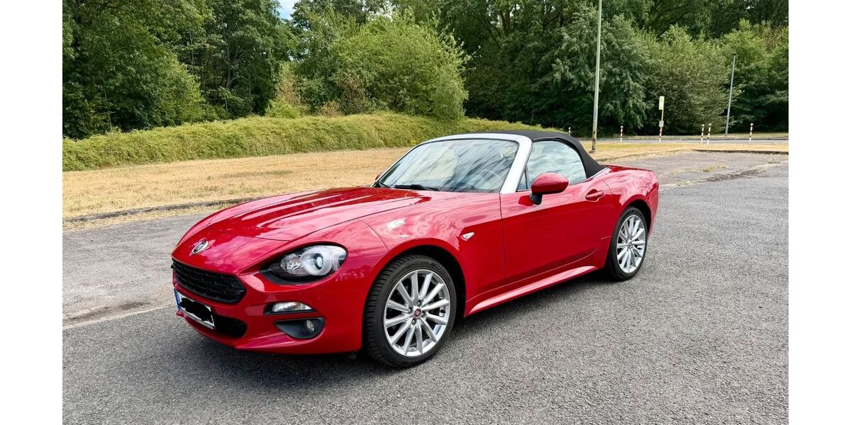 Fiat 124 Spider 89.300 km 14.900 &euro; Oberhausen 46119