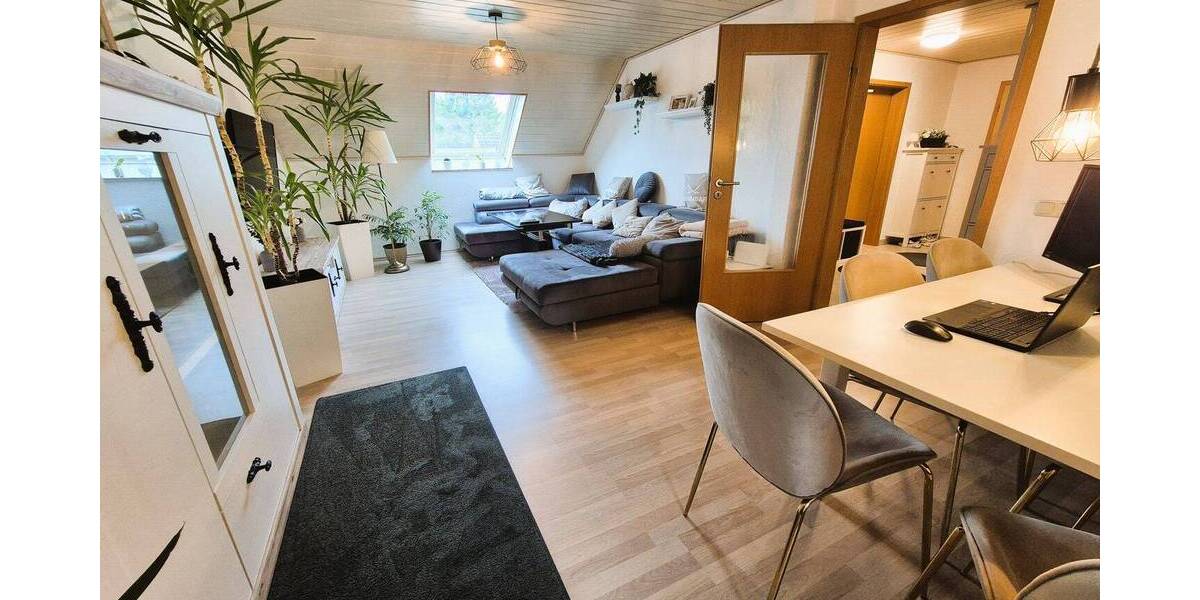 Attraktive Wohnung mit Loggia 2 zimmer