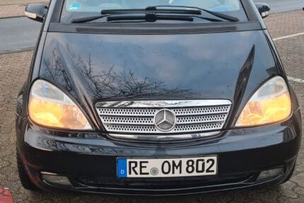 Mercedes A 210
