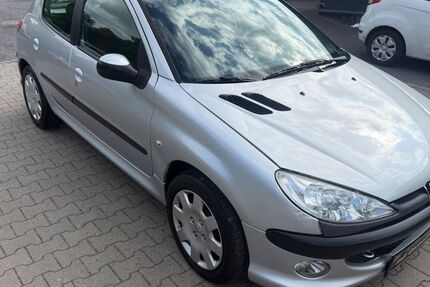Peugeot 206 200.000 km 2.290 &euro; Dortmund 44319