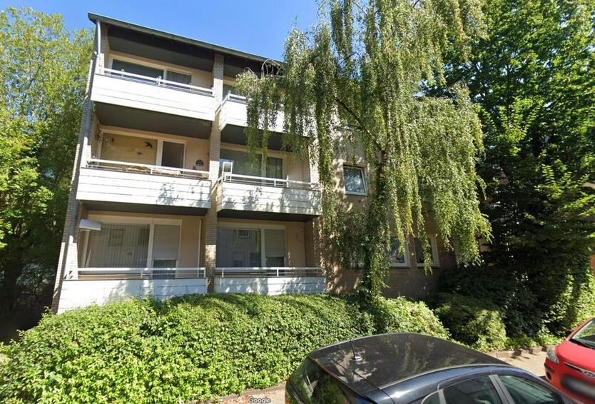 2 Zimmer Wohnung im 2. OG zimmer