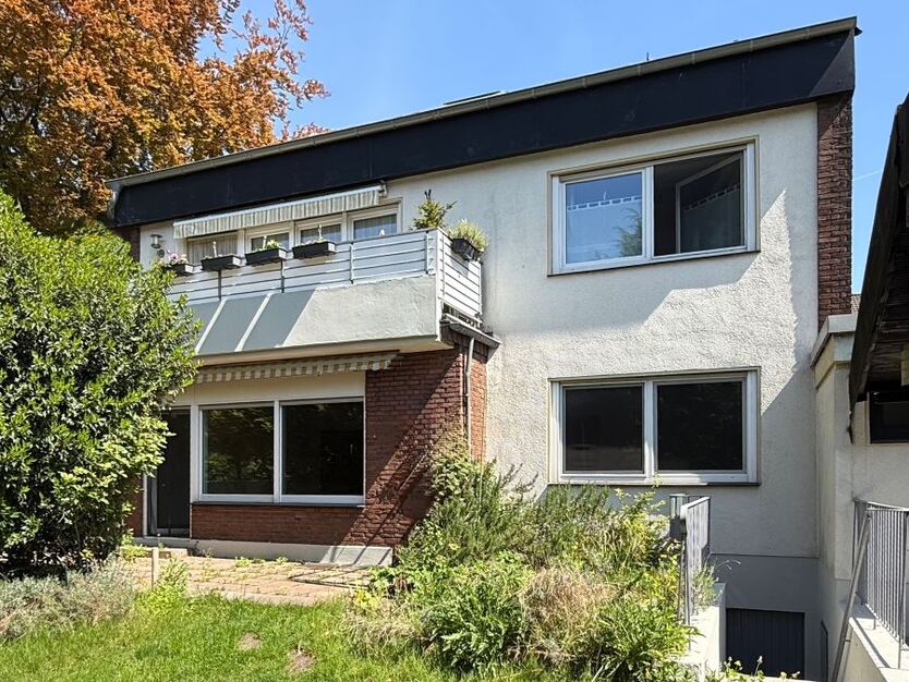 Provisionsfrei* Mehrfamilienhaus, 4 WE in Top Lage, EG 93 qm mit Garten u. Garage frei