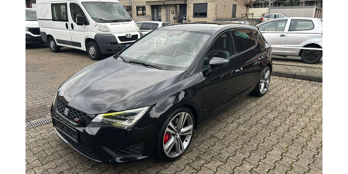 Seat Leon 64.586 km 16.900 &euro; Oberhausen 46117