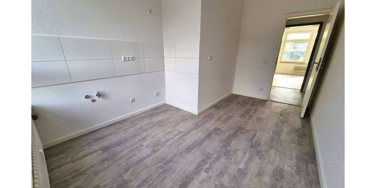 Gewerbeobjekt Gelsenkirchen Beckhausen - 3 Zimmer, 84 m&sup2;, 555&euro; | Angebot:26787076