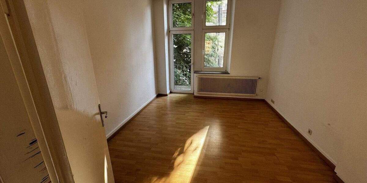 Saarlandstraßenviertel - Altbau - 2 Balkone - 106 qm 3 zimmer