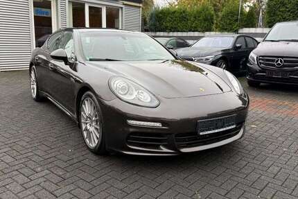 Porsche Panamera 200.000 km 24.900 € Mülheim 45476