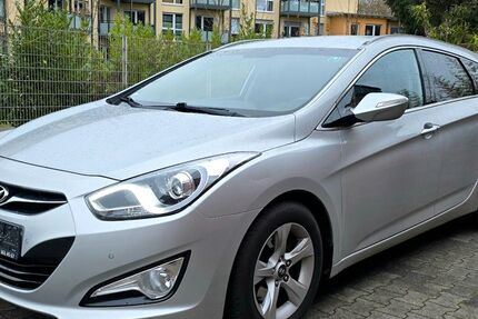 Hyundai i40 304.000 km 3.600 &euro; Herne (NRW) 44628
