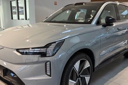 Volvo EX90