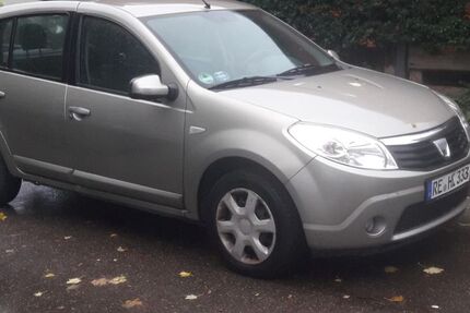 Dacia Sandero 78.000 km 2.250 &euro; Recklinghausen 45661