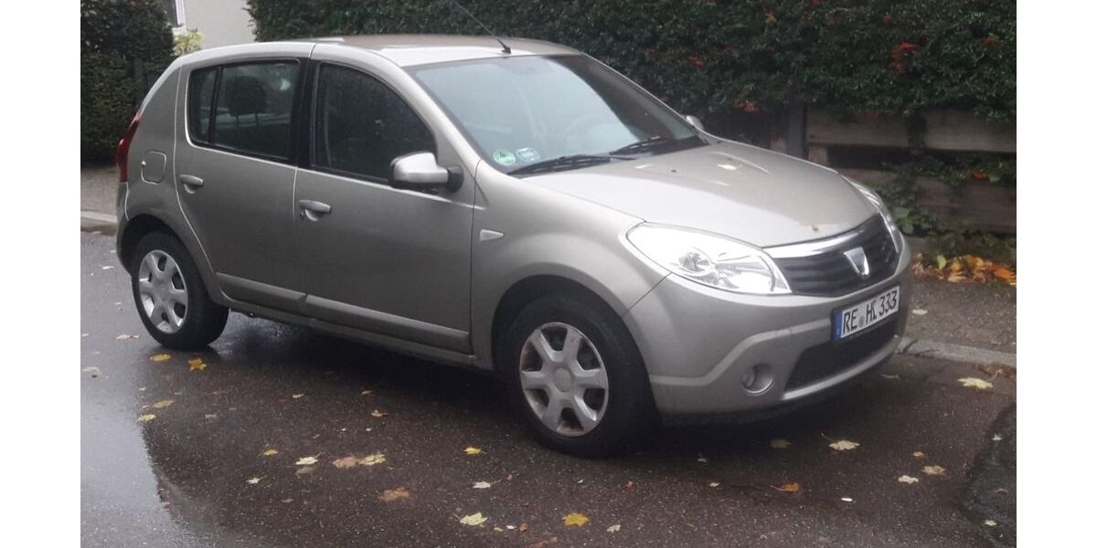 Dacia Sandero 78.000 km 2.250 &euro; Recklinghausen 45661