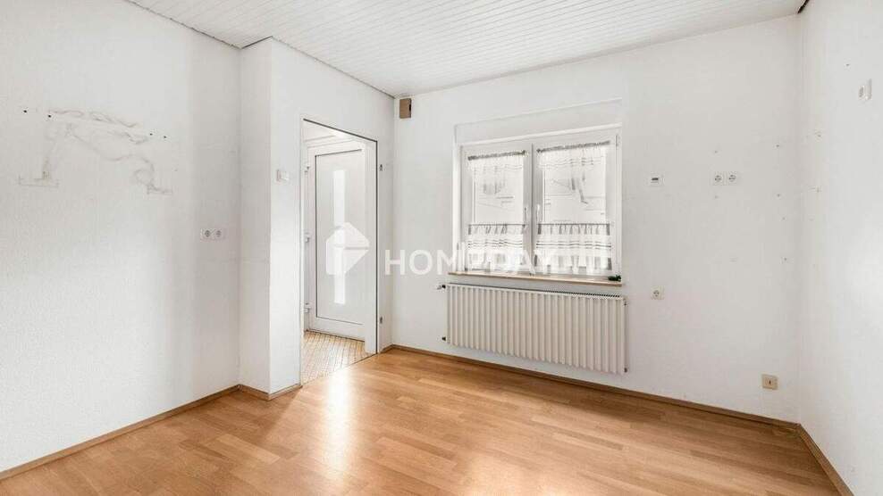 Charmantes Reihenhaus mit Garten, Terrasse und Modernisierungen - gemütliches Zuhause mit Potenzial 3 zimmer