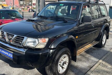 Nissan Patrol 203.288 km 9.450 &euro; Dortmund 44143