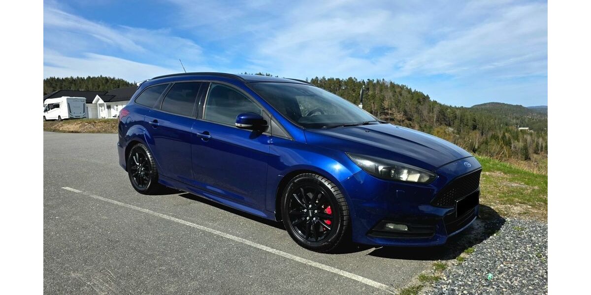 Ford Focus 196.500 km 9.000 &euro; Bochum 44867