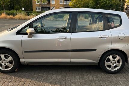 Honda Jazz 162.000 km 3.400 &euro; Dortmund 44328