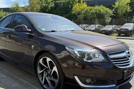 Opel Insignia 233.000 km 5.900 &euro; ESSEN 45329