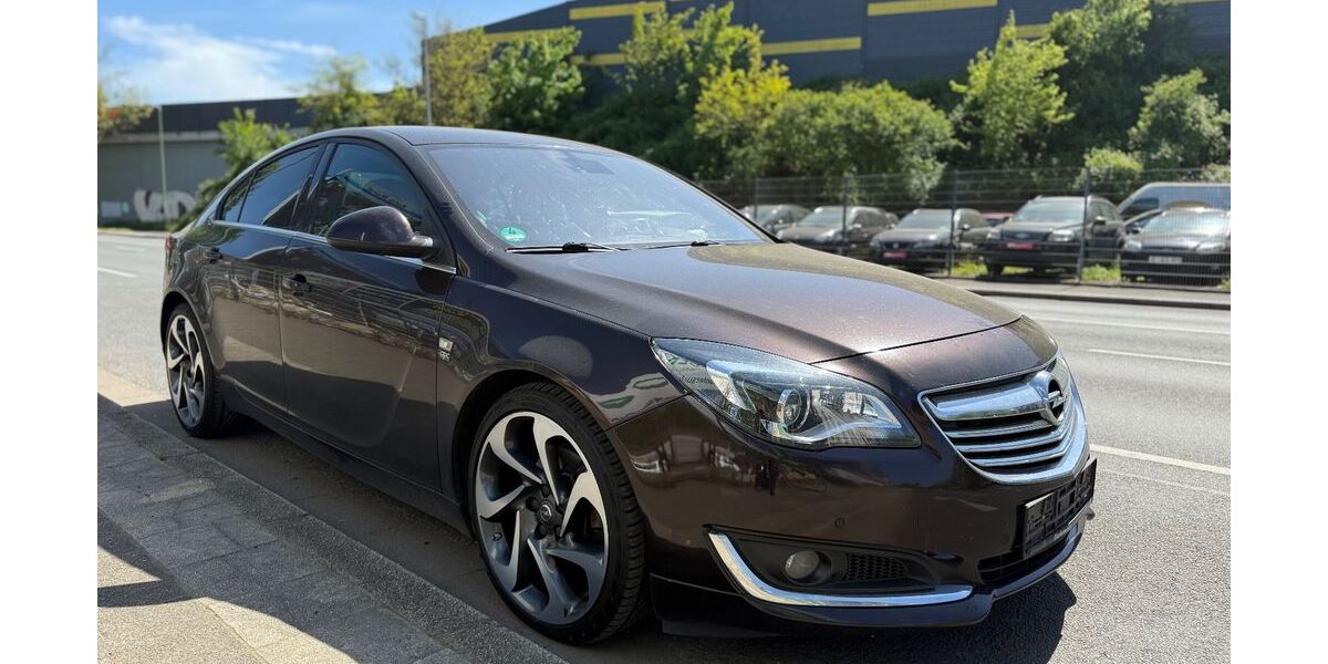 Opel Insignia 233.000 km 5.900 &euro; ESSEN 45329