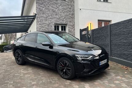 Audi Q8 e-tron 27.500 km 53.000 &euro; Gelsenkirchen 45892