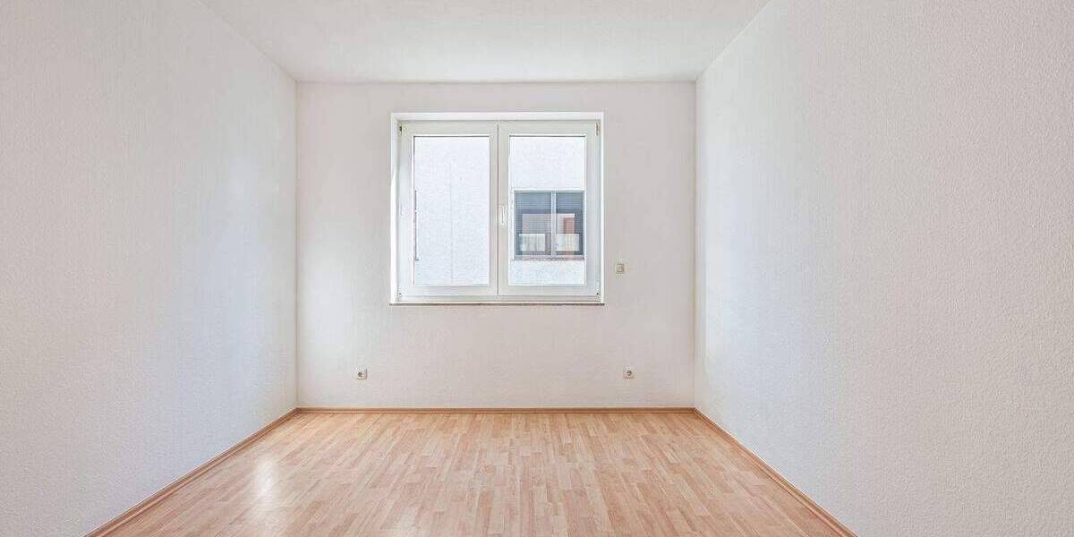 Etagenwohnung Mülheim an der Ruhr Dümpten - 3 Zimmer, 94 m&sup2;, 270.000&euro; | Angebot:25386701