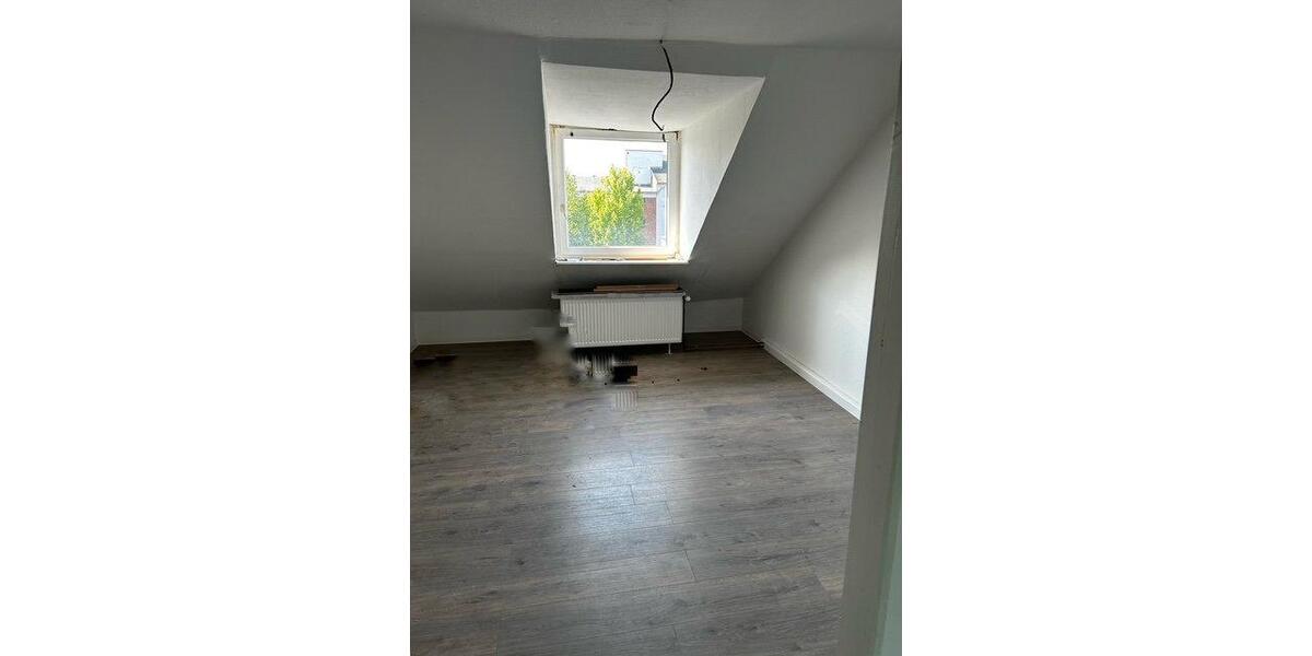 Dachgeschoßwohnung Dortmund Innenstadt Nord - 4 Zimmer, 75 m&sup2;, 150.000&euro; | Angebot:26827324