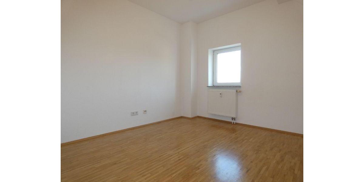 Dachgeschoßwohnung Essen Stadtbezirk IV - 3 Zimmer, 70 m&sup2;, 737&euro; | Angebot:26464148