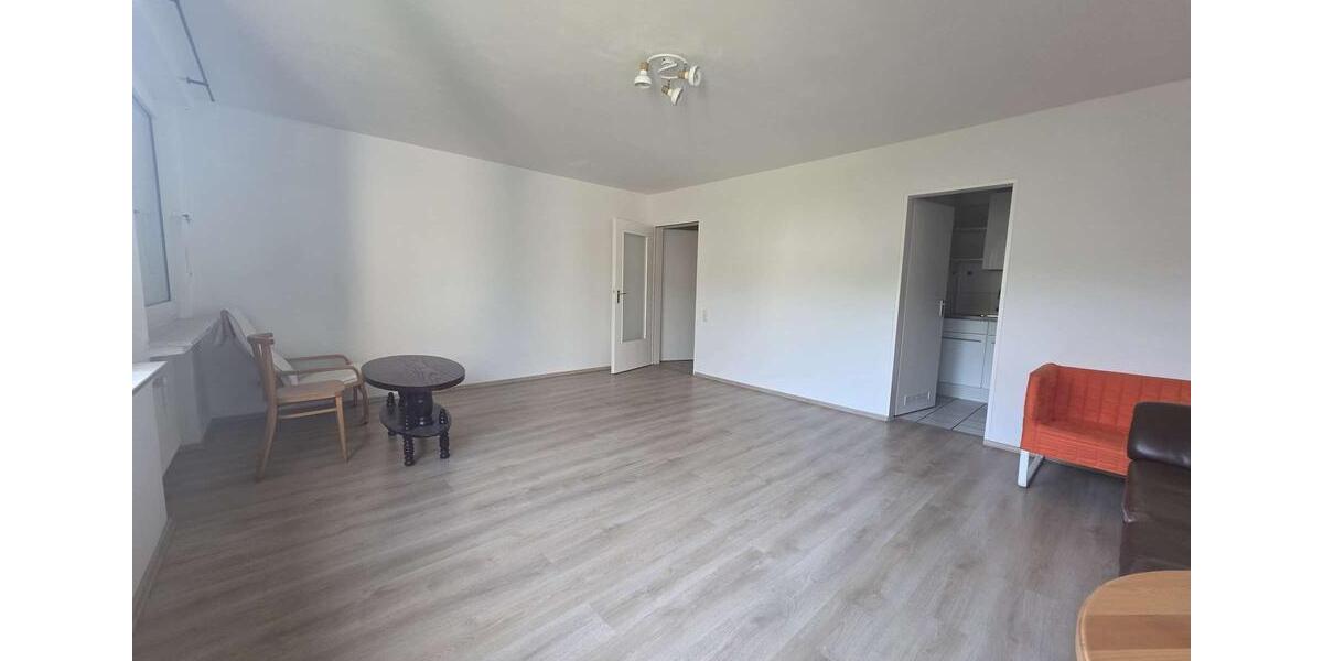 Erdgeschoßwohnung Essen Stadtbezirk IX - 1 Zimmer, 30 m&sup2;, 450&euro; | Angebot:26279267