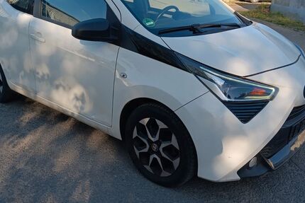 Toyota Aygo (X) 79.000 km 6.990 &euro; Dortmund 44269