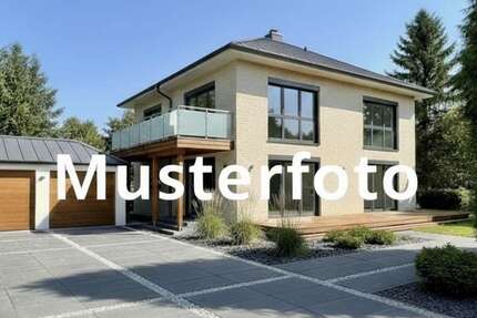 Haus zum Kaufen in Bochum 1.250.000 € 309 m² 10 zimmer