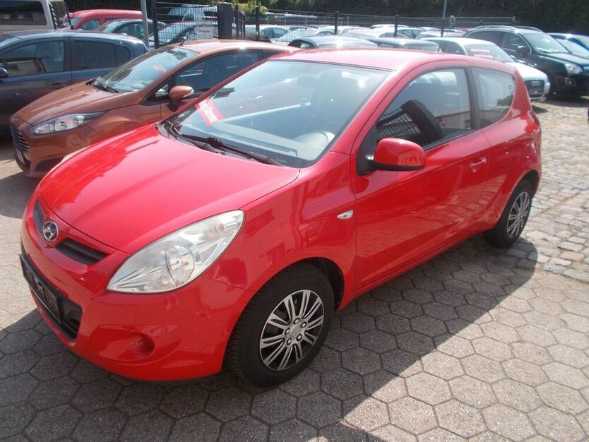 i20