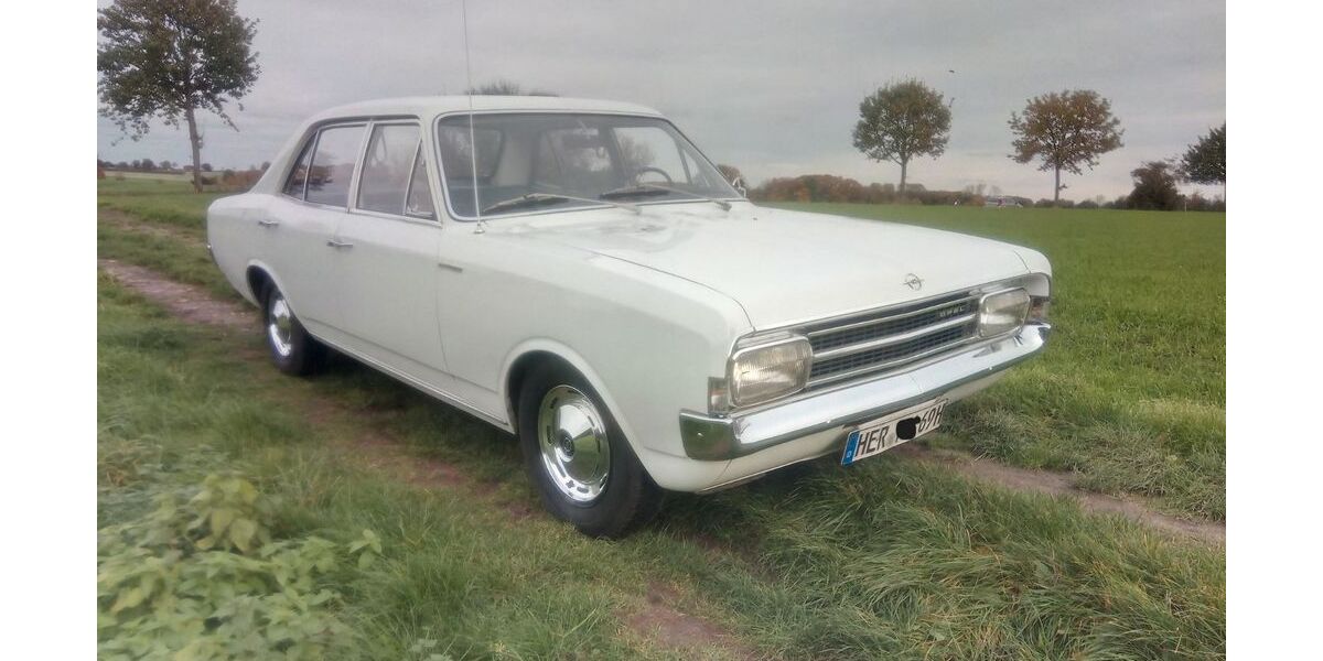 Opel Rekord 120.000 km 9.800 &euro; Herne 44625