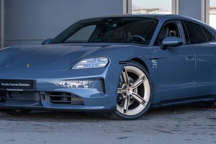 Porsche Taycan 4.999 km 114.590 € Dinslaken 46535
