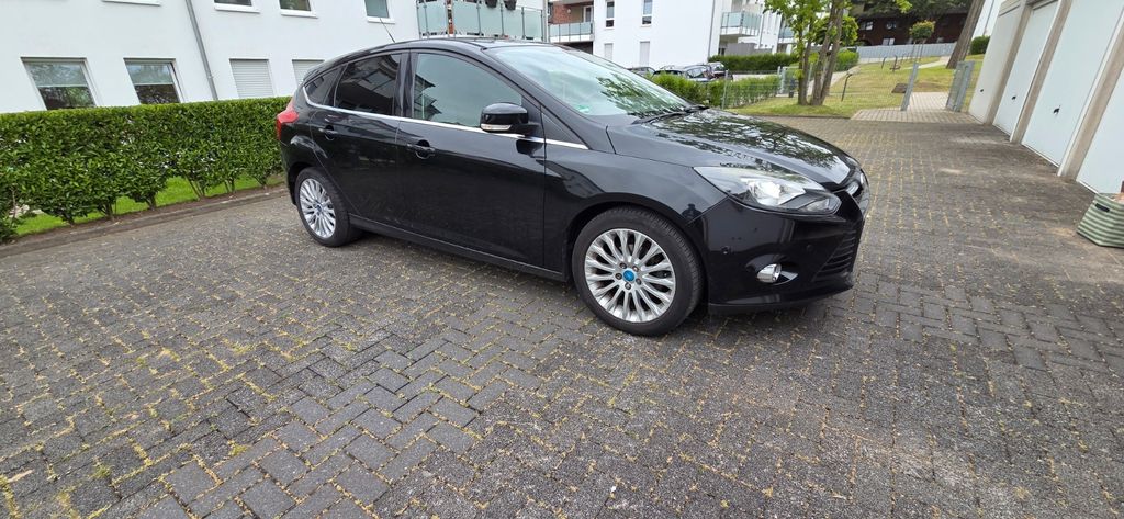 Ford Focus 168.500 km 3.400 &euro; Oberhausen 46117