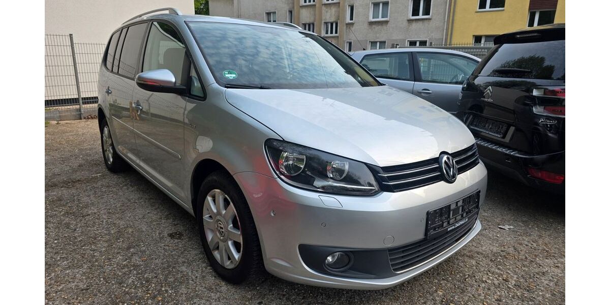 VW Touran 171.000 km 9.300 &euro; Essen 45144