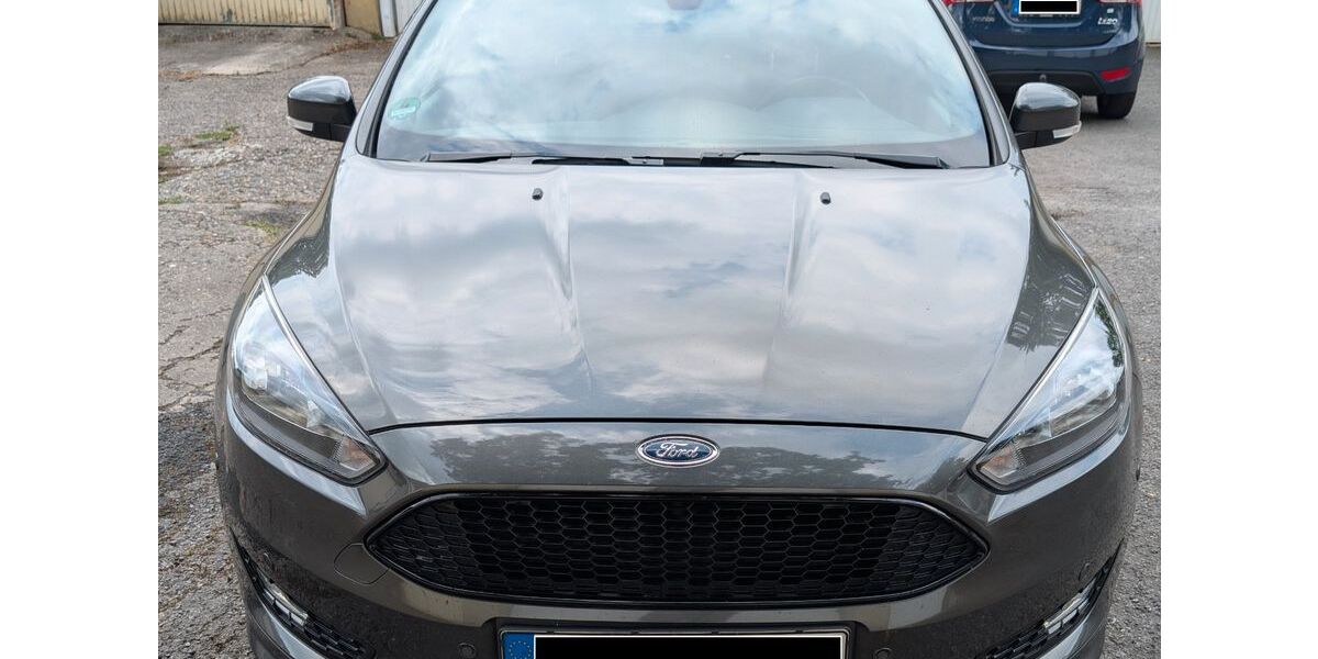 Ford Focus 91.000 km 8.800 &euro; Bochum 44809