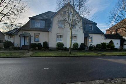 Zwei Doppelhaus Hälften Einzelnd oder KOMPLET Zum Kauf zimmer