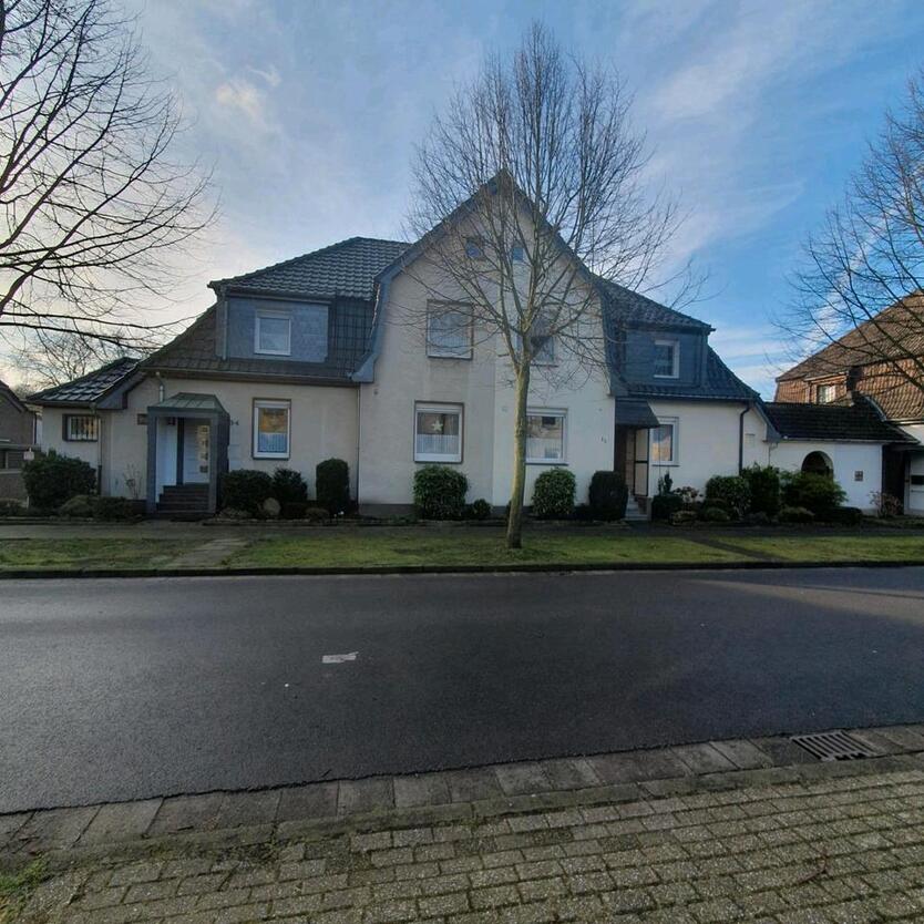 Zwei Doppelhaus Hälften Einzelnd oder KOMPLET Zum Kauf zimmer