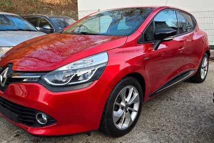 Renault Clio 136.000 km 6.700 &euro; Essen 45144