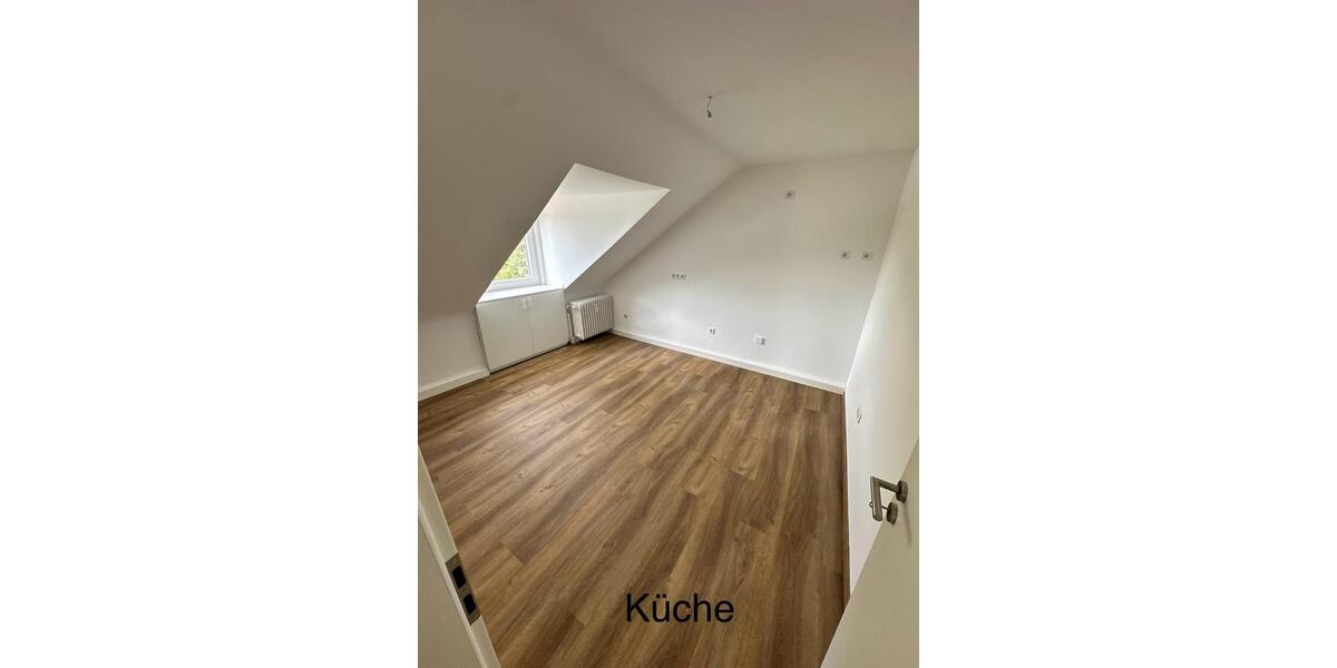 Dachgeschoßwohnung Gelsenkirchen Gelsenkirchen-Nord - 3 Zimmer, 61 m&sup2;, 730&euro; | Angebot:26399824