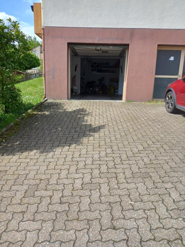 Luxuriöse Wohnung Eigentumswohnung m. Balkon & Garage + Parkplatz zimmer