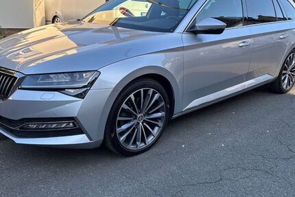 Skoda Superb 59.000 km 30.750 &euro; Dortmund 44143
