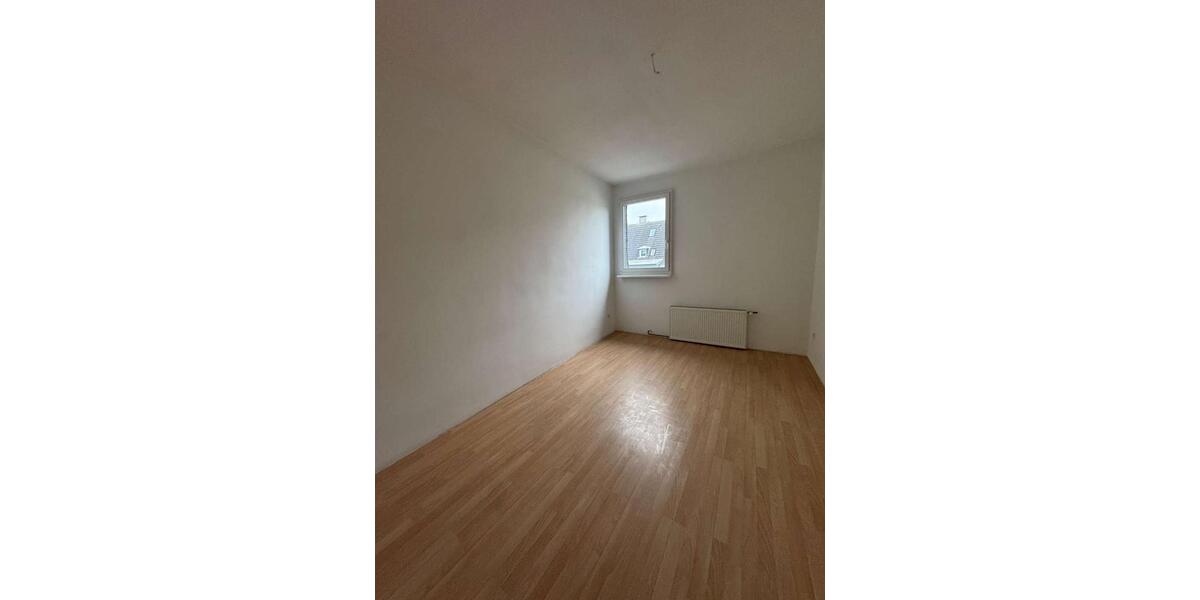 Etagenwohnung Dortmund Innenstadt West - 4 Zimmer, 90 m&sup2;, 1.350&euro; | Angebot:24475047