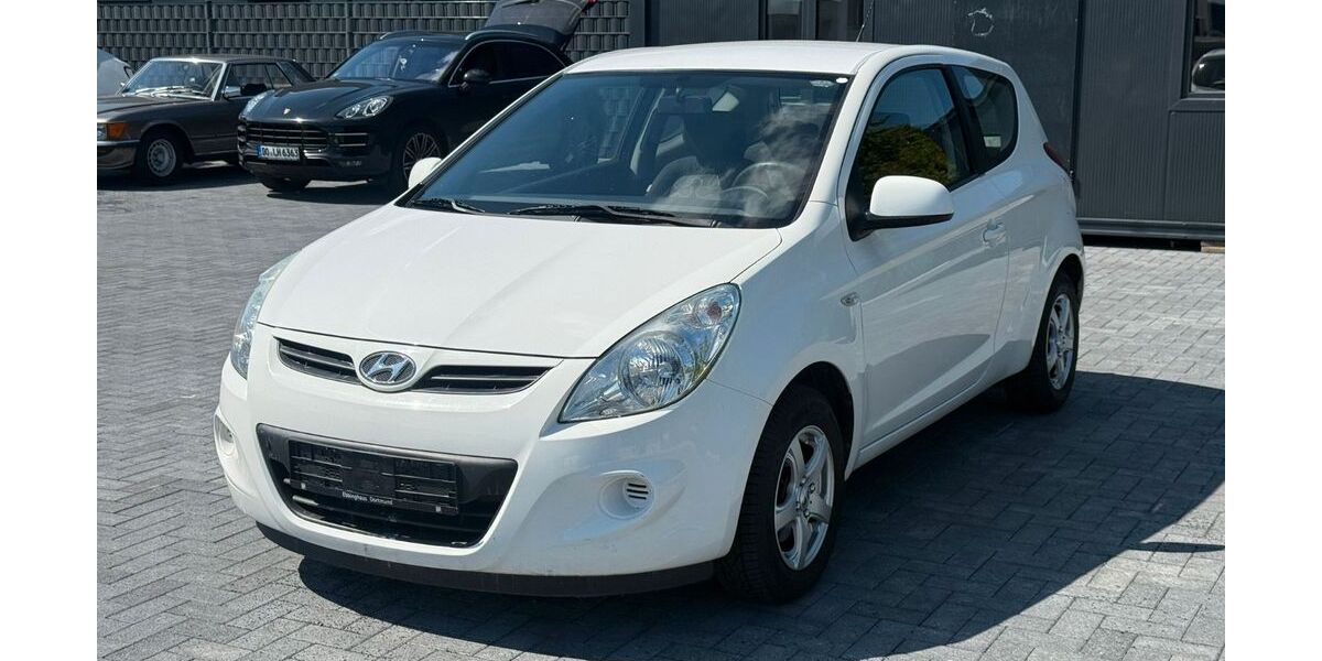 Hyundai i20 138.412 km 3.650 &euro; Dortmund 44149