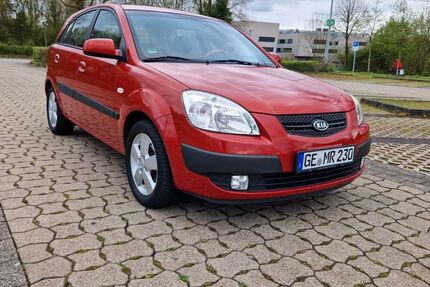 Kia Rio 75.000 km 2.900 &euro; Gelsenkirchen 45894