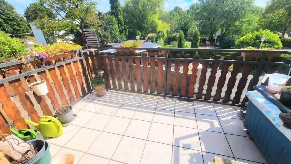 Freie 4 Zimmer EG Wohnung im Zweifamilienhaus + Dreifamilienhaus zimmer