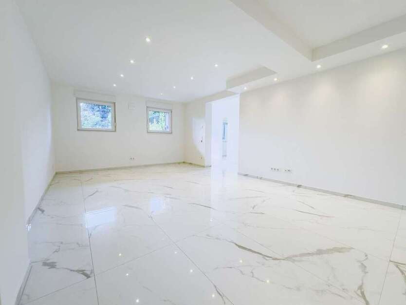 Wohnung zum Kaufen in Herne 220.000 € 120.97 m²