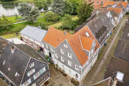 Haus zum Kaufen in Essen 2.284.000 € 562 m² 15 zimmer