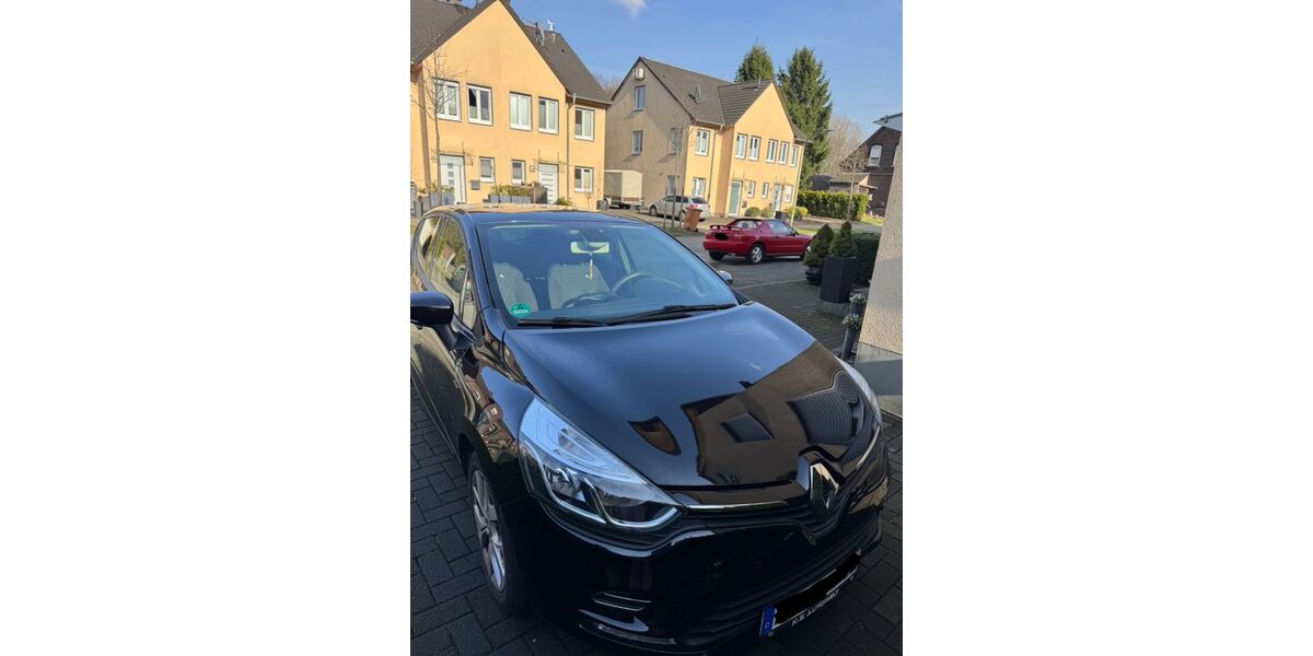 Renault Clio 84.000 km 6.800 &euro; Bottrop 46242