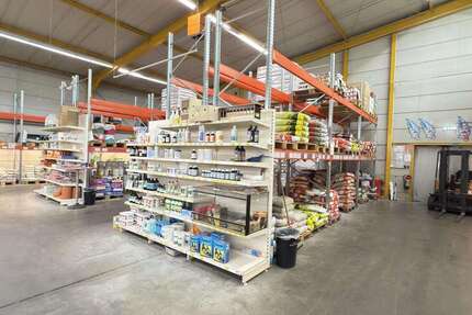 Halle in Bottrop 950.000 € 331.84 m² zimmer