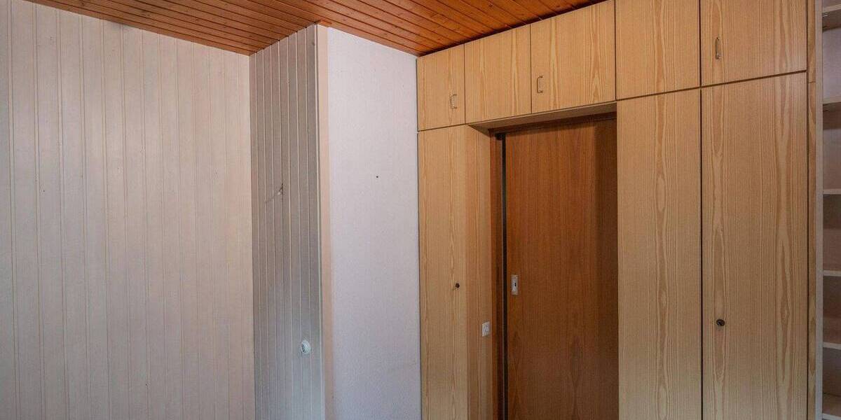 Einfamilienhaus Essen Bergerhausen - 8 Zimmer, 180 m&sup2;, 395.000&euro; | Angebot:26583846